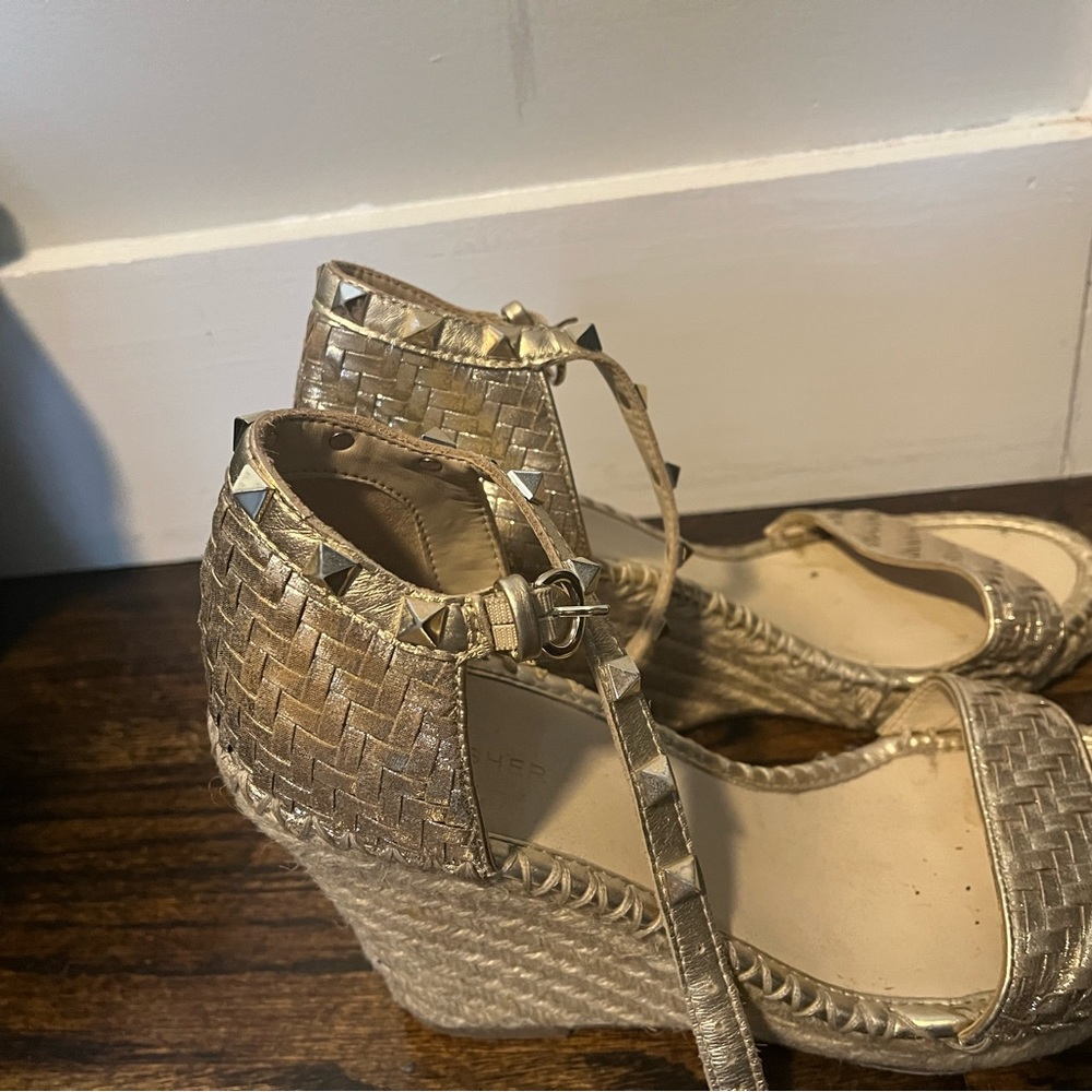 Marc Fisher Espadrille Wedge shoe size 10 - Picture 2 of 4